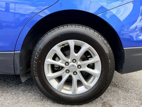 Used 2019 Chevrolet Equinox LT w/ Sun & Navigation Package AWD/4WD image 8
