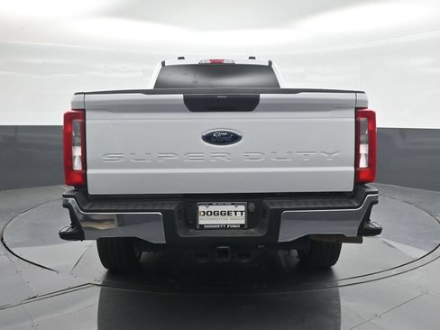 Certified 2024 Ford F350 XLT AWD/4WD image 17