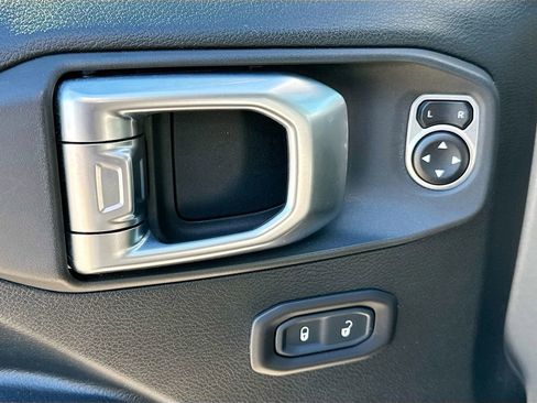 Used 2020 Jeep Wrangler Unlimited Rubicon image 14