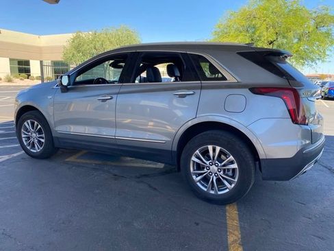 Used 2023 Cadillac XT5 Premium Luxury FWD image 2