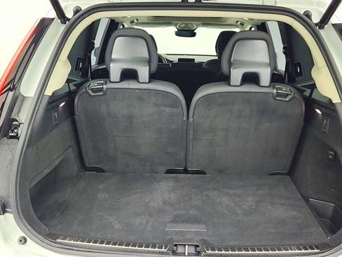 Used 2025 Volvo XC90 B6 Plus image 24