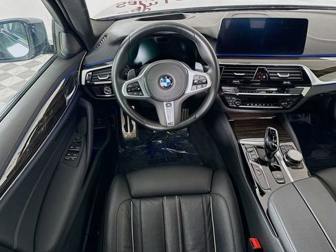 Used 2023 BMW M550i xDrive w/ Executive Package image 24