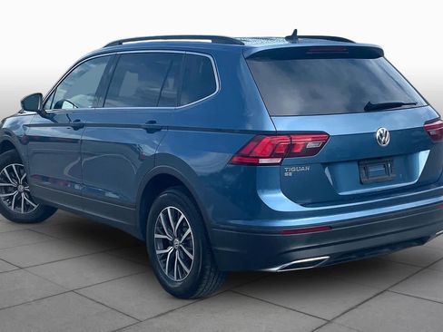 Used 2019 Volkswagen Tiguan SE w/ Panoramic Sunroof Package FWD image 12