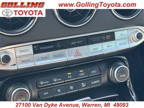 Used 2021 Kia Stinger GT2 image 33