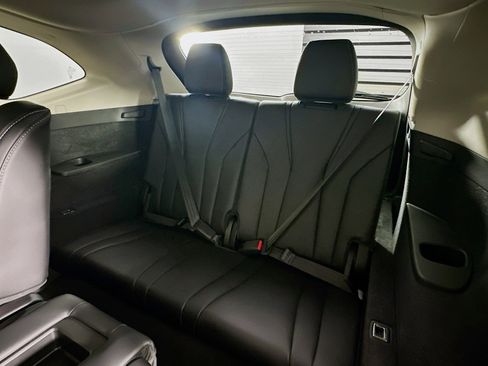 Used 2023 Acura MDX SH-AWD w/ Technology Package image 31