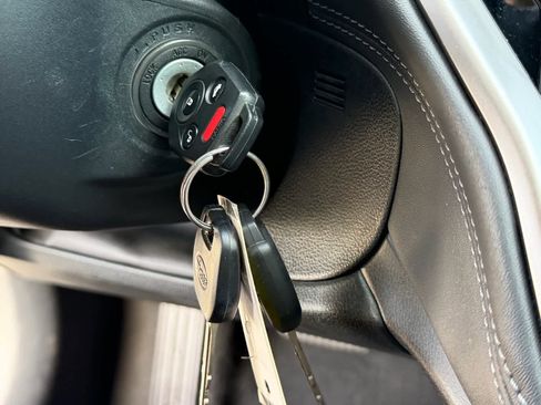 Used 2023 Subaru Outback Premium image 27