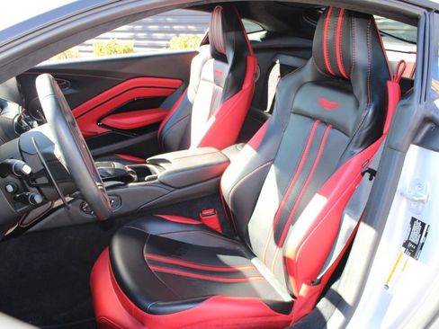 Used 2020 Aston Martin V8 Vantage Coupe image 5