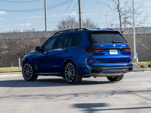 Certified 2024 BMW X7 M60i w/ Executive Package image 3