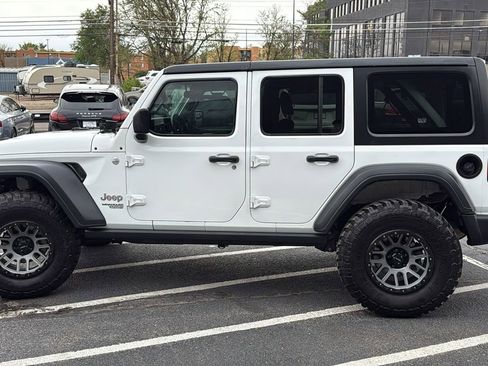 Used 2018 Jeep Wrangler Unlimited Sport S AWD/4WD image 6