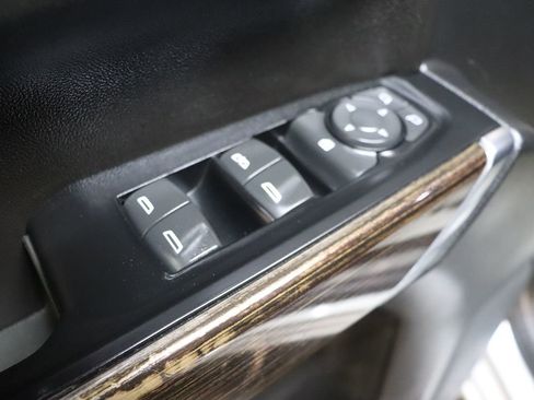 Used 2019 GMC Sierra 1500 SLE w/ SLE Value Package AWD/4WD image 36