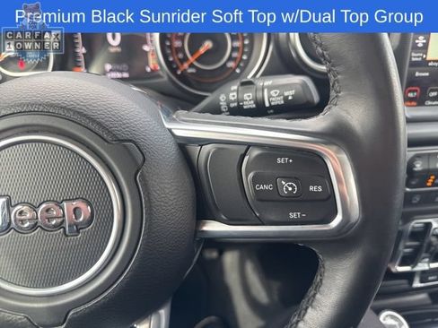 Used 2021 Jeep Wrangler Unlimited Sahara AWD/4WD image 31