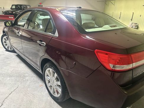 Used 2011 Lincoln MKZ w/ 102A Rapid Spec Order Code image 33