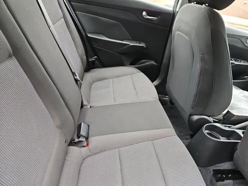 Used 2018 Hyundai Accent SE FWD image 8