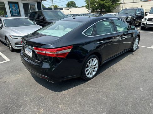 Used 2013 Toyota Avalon XLE Touring FWD image 6