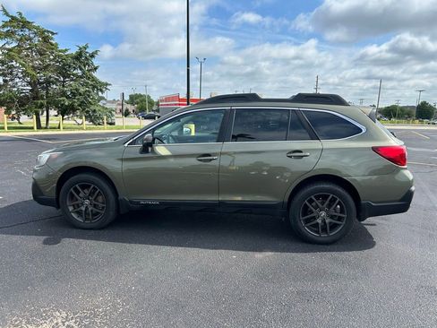 Used 2019 Subaru Outback 3.6R Limited w/ Popular Package #2 AWD/4WD image 6