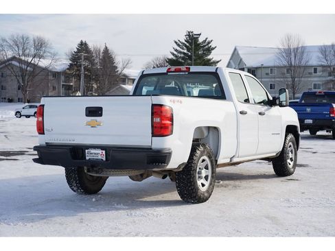 Used 2017 Chevrolet Silverado 1500 W/T w/ Trailering Package image 3