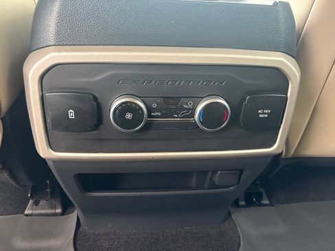 Used 2022 Ford Expedition Max XLT RWD image 49