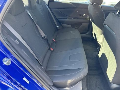 New 2026 Hyundai Elantra SE image 15