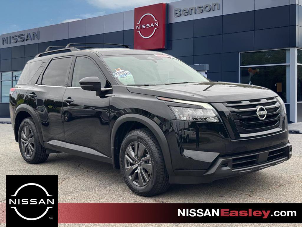 Certified 2024 Nissan Pathfinder SV w/ Lighting Package (N92) FWD image 1
