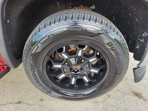 Used 2015 GMC Sierra 1500 SLE image 27