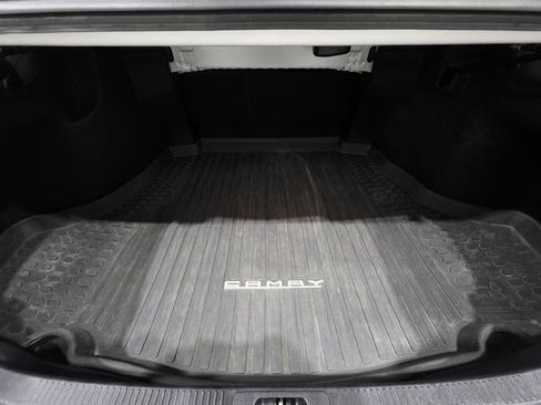 Used 2024 Toyota Camry SE image 21