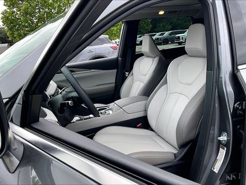 New 2026 INFINITI QX60 Luxe w/ Cargo Package FWD image 13