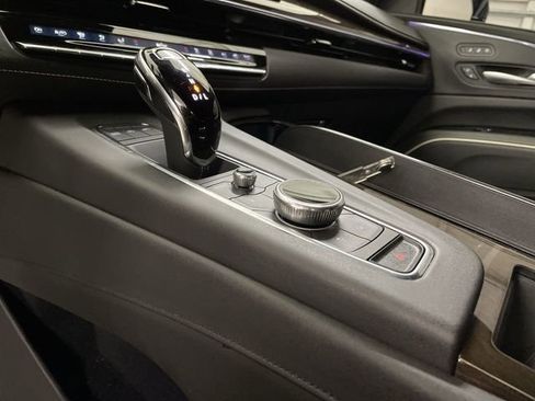 Certified 2024 Cadillac Escalade Sport Platinum image 23