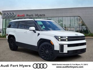 Used 2025 Hyundai Santa Fe Calligraphy video 1