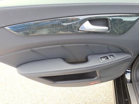 Used 2013 Mercedes-Benz CLS 550 4MATIC image 16