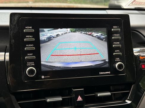Used 2021 Toyota Camry LE FWD image 21