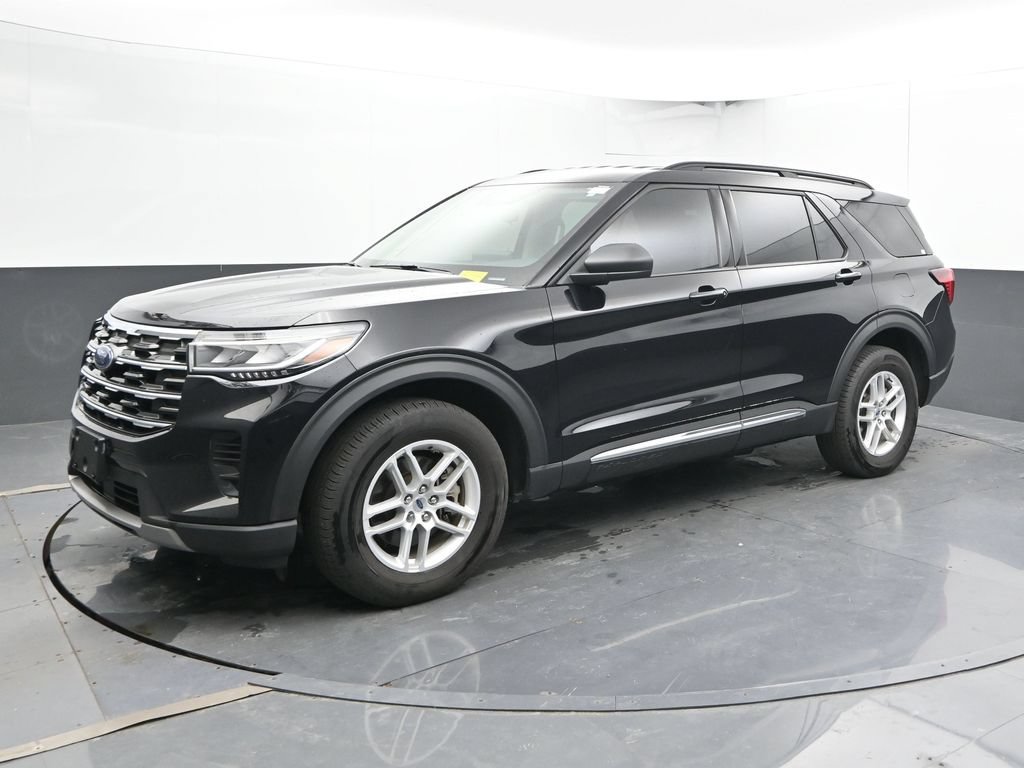 Used 2025 Ford Explorer Active AWD/4WD image 7