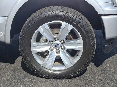 Certified 2018 Ford F150 Platinum w/ Equipment Group 701A Luxury AWD/4WD image 8