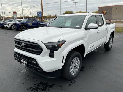 New 2025 Toyota Tacoma SR5