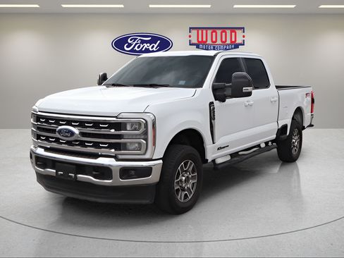 Used 2024 Ford F250 Lariat w/ FX4 Off-Road Package AWD/4WD image 8