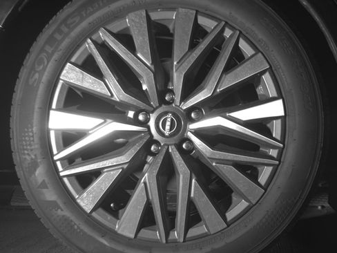 Used 2025 Nissan Altima 2.5 SV image 15