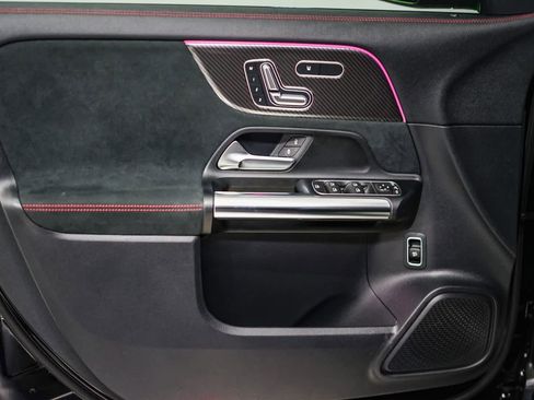 Certified 2022 Mercedes-Benz GLA 250 4MATIC image 21