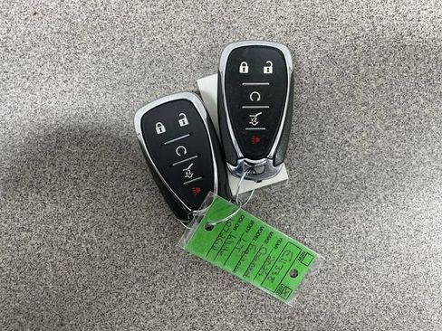 Used 2024 Chevrolet Equinox LT AWD/4WD image 25