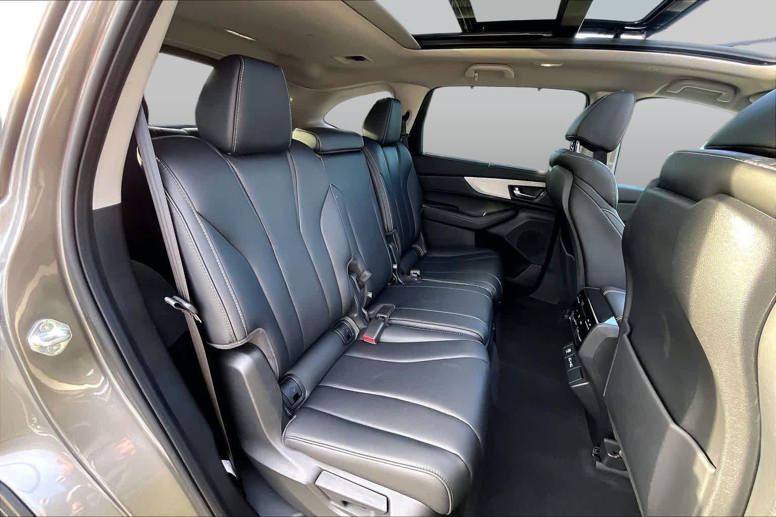Used 2024 Acura MDX w/ Technology Package AWD/4WD image 19