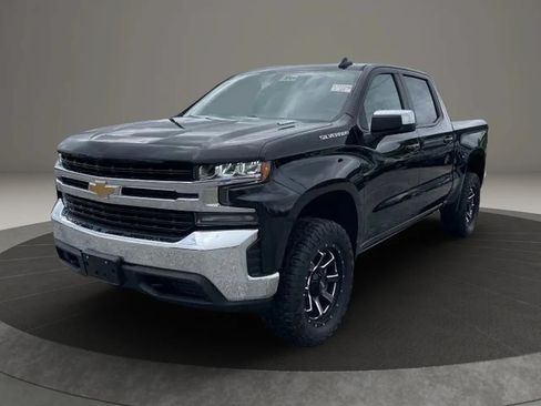 Used 2021 Chevrolet Silverado 1500 LT AWD/4WD image 1