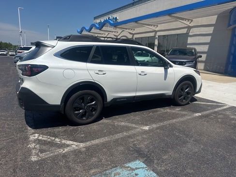 Used 2021 Subaru Outback Onyx Edition XT w/ Popular Package #2 AWD/4WD image 10