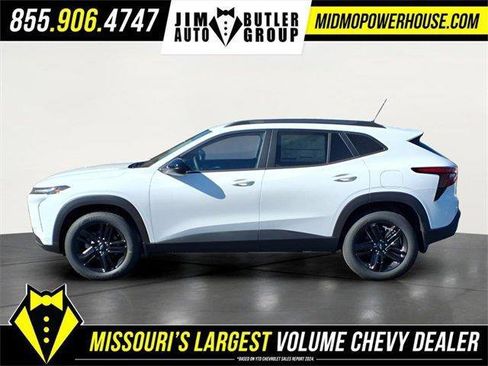 New 2026 Chevrolet Trax ACTIV image 2