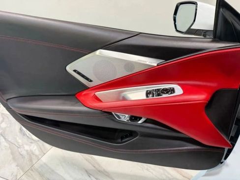 Used 2022 Chevrolet Corvette Stingray Premium Cpe w/ Z51 Performance Package image 16