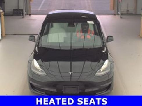 Used 2023 Tesla Model 3 Standard Range RWD image 3