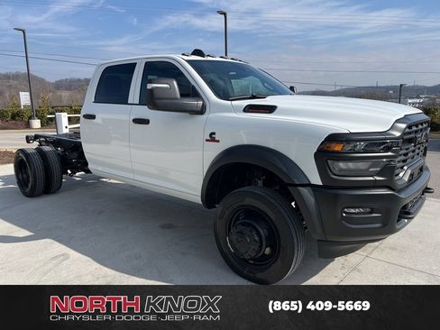 New 2026 RAM 5500 Tradesman AWD/4WD image 28