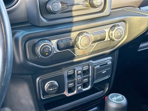 Certified 2020 Jeep Wrangler Unlimited Sport S image 15