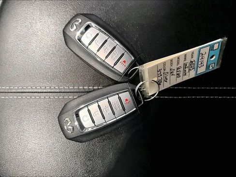 Used 2023 INFINITI QX60 Luxe image 36