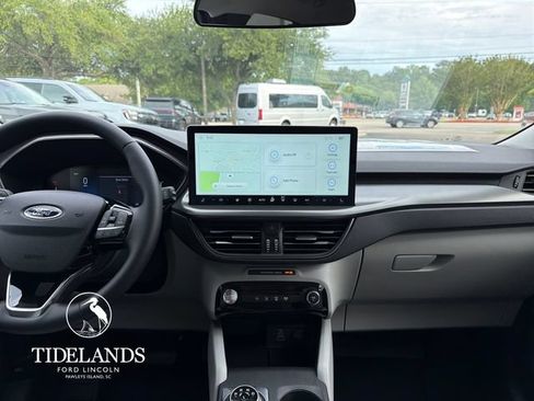 New 2026 Ford Escape SE FWD image 22