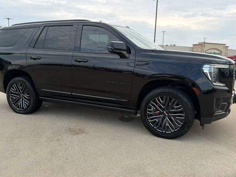 Used 2021 GMC Yukon Denali w/ Denali Premium Package AWD/4WD image 25