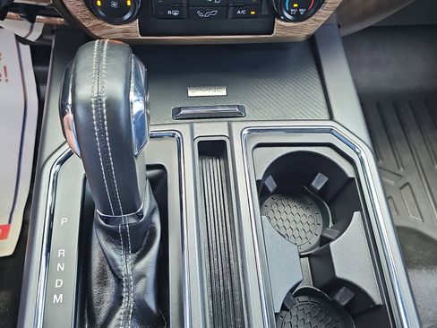 Used 2018 Ford F150 XLT w/ Equipment Group 302A Luxury AWD/4WD image 30