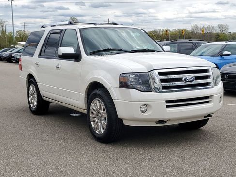 Used 2014 Ford Expedition Limited w/ Equipment Group 301A AWD/4WD image 4